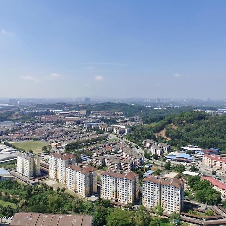 Ferienwohnung Apple 5 @ Menara Simfoni/Symphony Tower Free Wifi/Parking/Tv Box/Nexflix Cheras Exterior foto