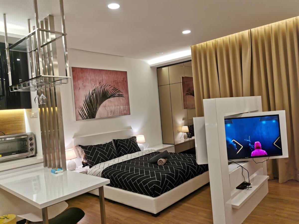 Ferienwohnung Apple 5 @ Menara Simfoni/Symphony Tower Free Wifi/Parking/Tv Box/Nexflix Cheras Exterior foto