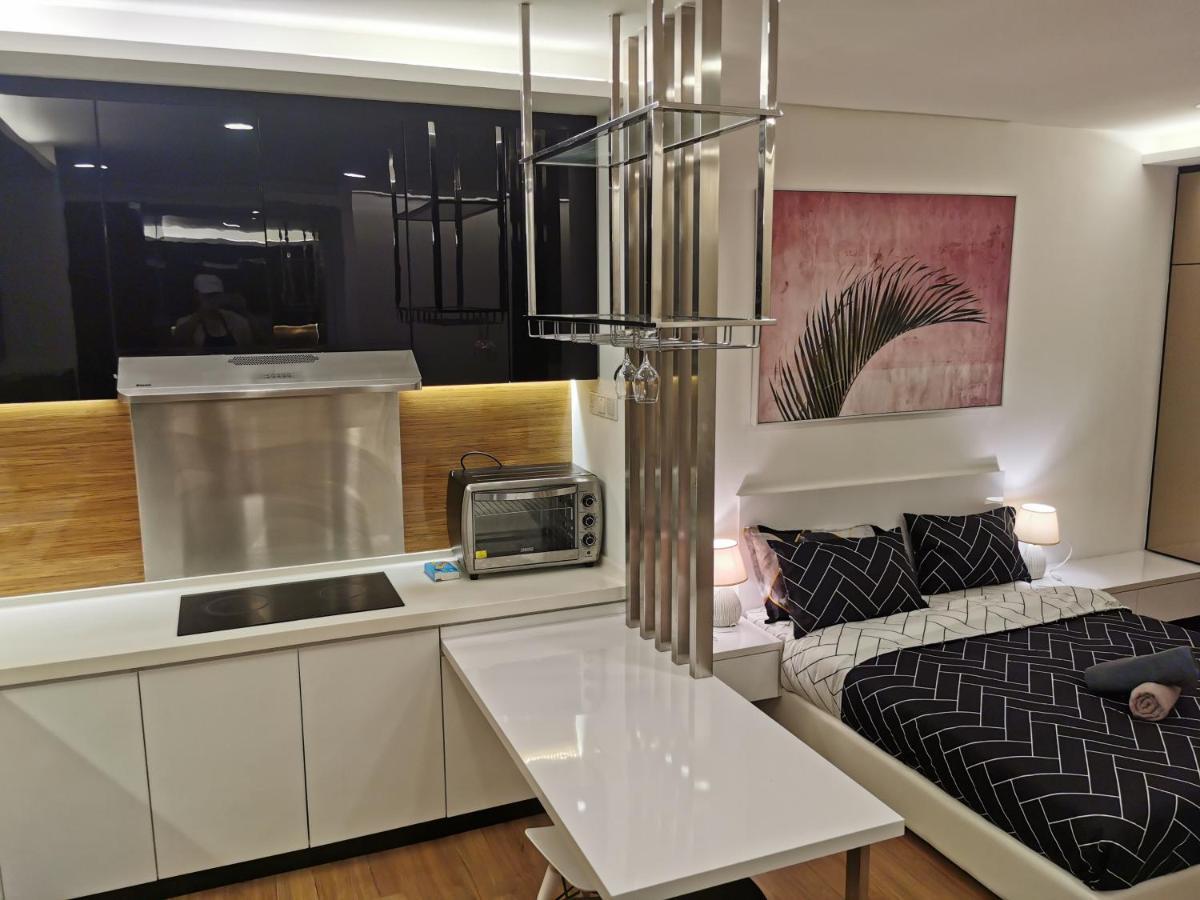 Ferienwohnung Apple 5 @ Menara Simfoni/Symphony Tower Free Wifi/Parking/Tv Box/Nexflix Cheras Exterior foto