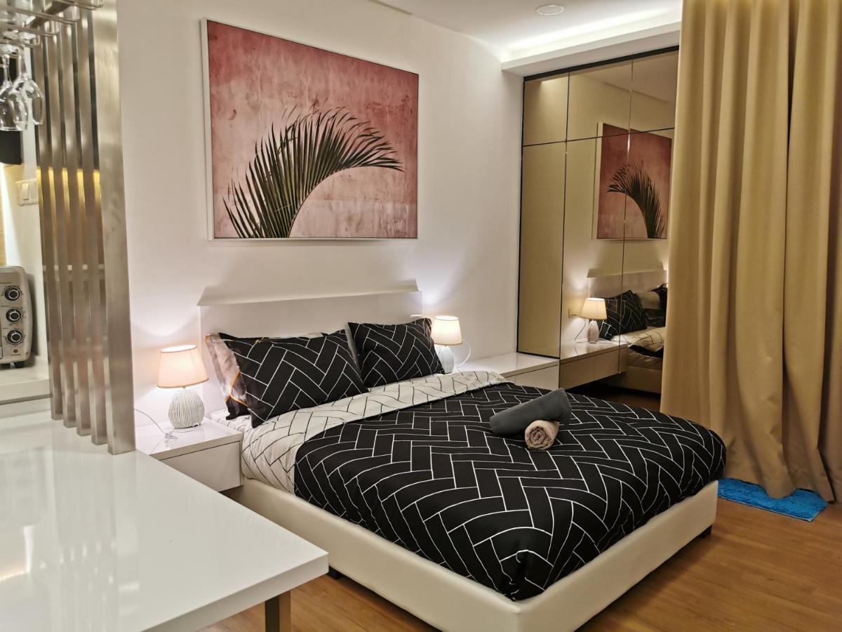 Ferienwohnung Apple 5 @ Menara Simfoni/Symphony Tower Free Wifi/Parking/Tv Box/Nexflix Cheras Exterior foto